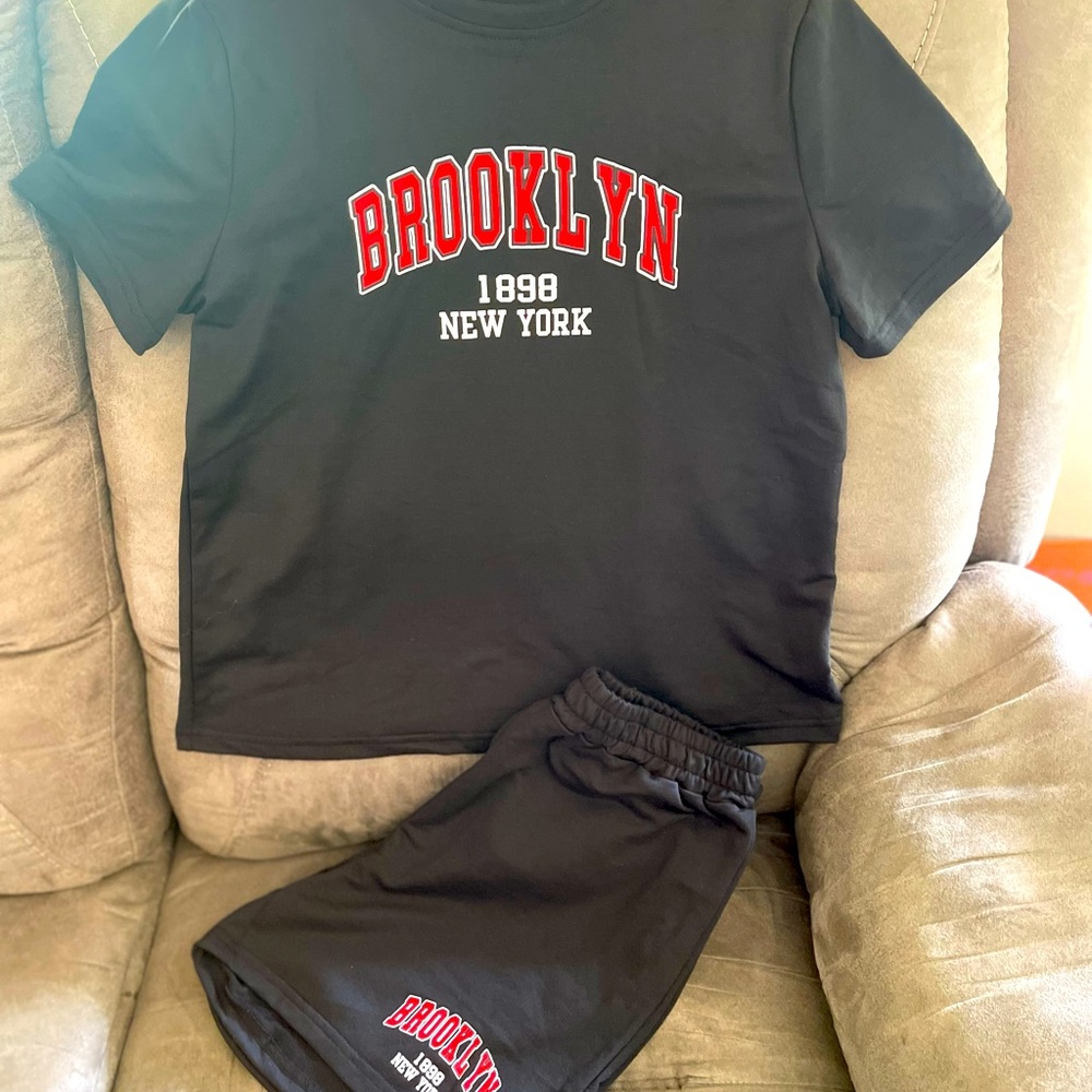 New 2 piece Brooklyn short set
